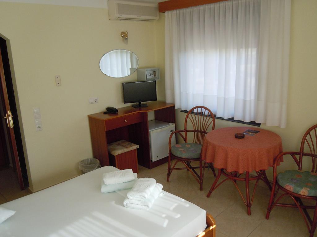 Tropicana Paralía Extérieur photo